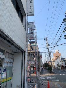 宮城 仙台看板製作施工のSQUARE-スクエア- 袖看板施工